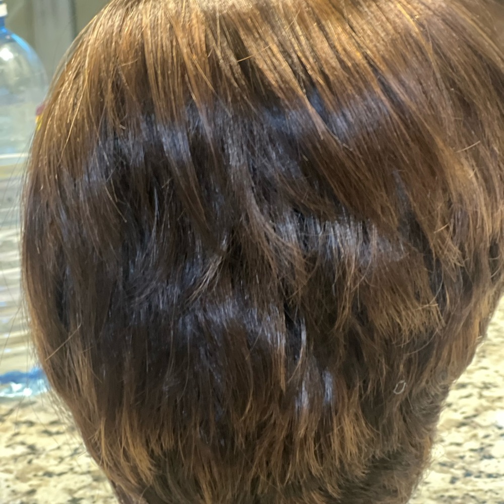 Wig - Picture 7 of 9
